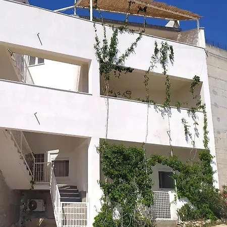 Stine Apartmán *