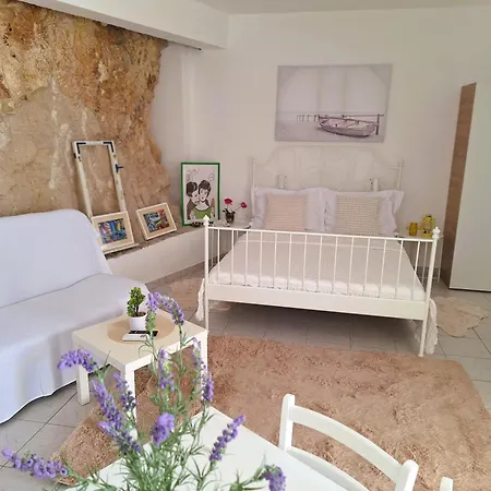 Stine * Donji Okrug (Ciovo)